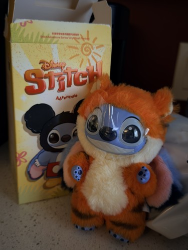 Popmart stitch adventure - stitch,